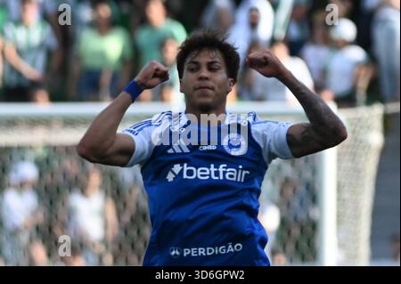 Caxias do Sul, Brésil. 20 novembre 2025. Images du match de football entre Juventude et Cruzeiro, joué à Estádio Alfredo Jaconi, valable pour la 34ème manche du Championnat brésilien 2025, série A. Caxias do Sul, RS (20). Crédit : Antônio Machado/FotoArena/Alamy Live News Banque D'Images