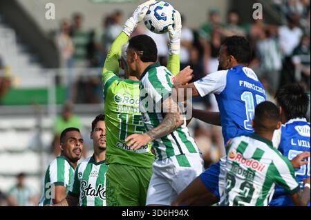 Caxias do Sul, Brésil. 20 novembre 2025. Images du match de football entre Juventude et Cruzeiro, joué à Estádio Alfredo Jaconi, valable pour la 34ème manche du Championnat brésilien 2025, série A. Caxias do Sul, RS (20). Crédit : Antônio Machado/FotoArena/Alamy Live News Banque D'Images