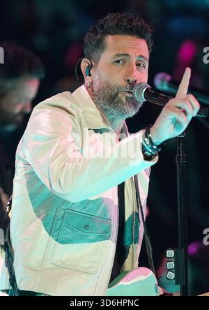 19 novembre 2025 - Nashville, Tennessee - Matthew Ramsey, Trevor Rosen, Whit Sellers, Geoff Sprung, Brad Tursi, Old Dominion. La 59e remise des prix CMA a eu lieu au Bridgestone Arena. Banque D'Images