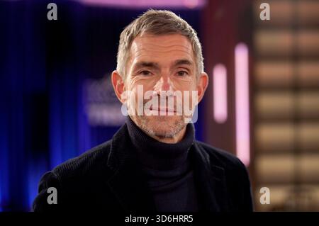 Micky Beisenherz BEI der Aufzeichnung der WDR-Talkshow Kölner Treff im WDR Studio BS 3. Köln, 20.11.2025 *** Micky Beisenherz à l'enregistrement du talk-show WDR Kölner Treff dans WDR Studio BS 3 Cologne, 20 11 2025 Foto :XC.xAdolph/xFuturexImagex koelner treff2011 5143 Banque D'Images