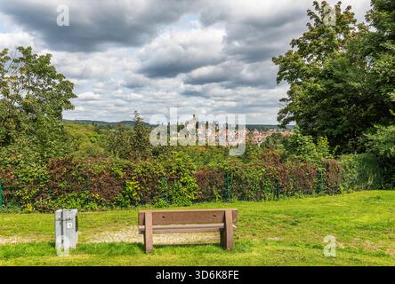 Vue sur la vieille ville historique et le château de Kronberg, Hesse, Allemagne Banque D'Images