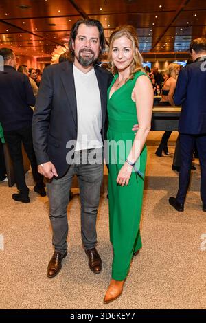 abb- Daniel Fehlow und Jessica Ginkel Paar Schauspieler zu Gast BEI der WELTPREMIERE von ALIZE vom Cirque du Soleil im Theater am Potsdamer Platz AM 20.11.2025 à Berlin Deutschland *** abb Daniel Fehlow et Jessica Ginkel couple d'acteurs à la PREMIÈRE MONDIALE d'ALIZE du Cirque du Soleil au Theater am Potsdamer Platz le 20 11 2025 à Berlin Allemagne Banque D'Images