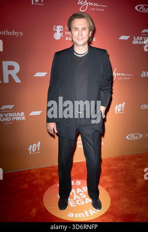 Las Vegas, Nevada, États-Unis. 21 novembre 2025. Jonathan Cheban au deuxième gala annuel de Las Vegas de l'amfAR en partenariat avec le Grand Prix de formule 1 de Las Vegas le 21 novembre 2025 au Wynn Las Vegas à Las Vegas, Nevada. Crédit : Dee CEE carter/Media Punch/Alamy Live News Banque D'Images