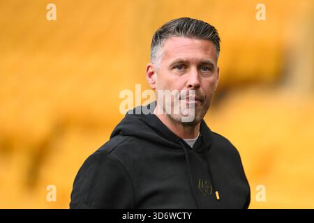 Wolverhampton, Royaume-Uni. 22 novembre 2025. Rob Edwards Manager de Wolverhampton arrive avant le match de premier League des Wolverhampton Wanderers vs Crystal Palace à Molineux, Wolverhampton. Le crédit photo devrait se lire : Craig Thomas/Sportimage crédit : Sportimage Ltd/Alamy Live News Banque D'Images