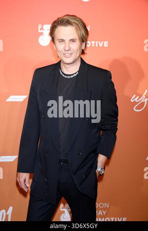 Las Vegas, Vereinigte Staaten. 22 novembre 2025. Jonathan Cheban arrive à amfAR Las Vegas 2025 au Wynn Las Vegas à Las Vegas, Nevada, USA, le 21 novembre 2025. Crédit : dpa/Alamy Live News Banque D'Images