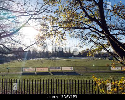 Terrain de cricket et de football de Maghull. Terrains de jeu Old Hall Maghull. Royaume-Uni novembre 2025 Banque D'Images