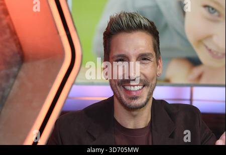 Sänger Norman Langen nimmt AM 30. RTL Spendenmarathon wir helfen Kindern 2025 teil *** le chanteur Norman Langen participe au téléthon RTL 30 wir helfen Kindern 2025 Banque D'Images