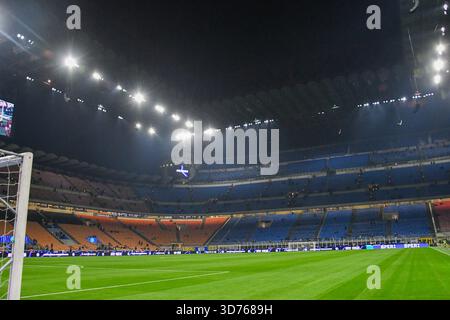 Milan, Italie. 23 novembre 2025. Milan Italie - 23 novembre : match de série A entre le FC Internazionale et l'AC Milan au stade San Siro le 23 novembre 2025 à Milan. Crédit : Agence photo indépendante/Alamy Live News Banque D'Images