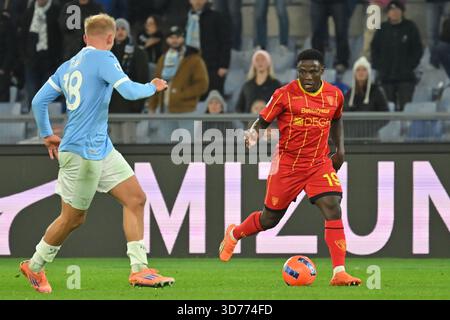 Rome, Italie. 23 novembre 2025. Lameck Banda de Lecce lors de la série A Enilive match entre SS Lazio v Lecce au stade olimpico à Rome 23 novembre 2025 Mattia Vian crédit : Independent photo Agency/Alamy Live News Banque D'Images