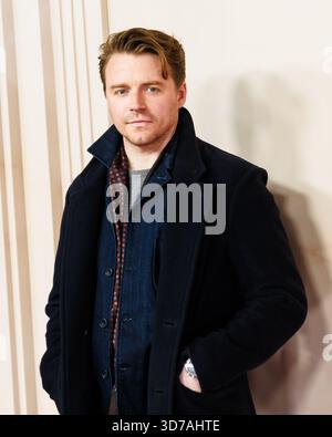 Londres, Royaume-Uni. 24 novembre 2025. Jack Lowden vu à la projection spéciale britannique D'ELLA MCCAY. Crédit photo : Julie Edwards./Alamy Live News Banque D'Images