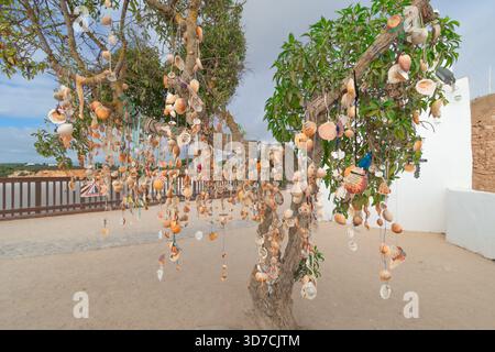 Chapelle notre-Dame du Rocher à Porches en Algarve dans le sud du Portugal. Banque D'Images