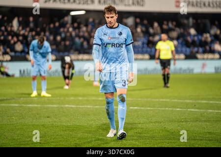 Randers, Danemark. 24 novembre 2025. Daniel Hoegh (3) de Randers FC vu lors du match de Superliga 3F entre Randers FC et Odense BK au Cepheus Park à Randers. Banque D'Images