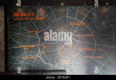 Carte de Berlin Inside GDK Allemand Doner Kebab restaurant à emporter dans le centre-ville, Exeter, Devon, Angleterre, Royaume-Uni Banque D'Images