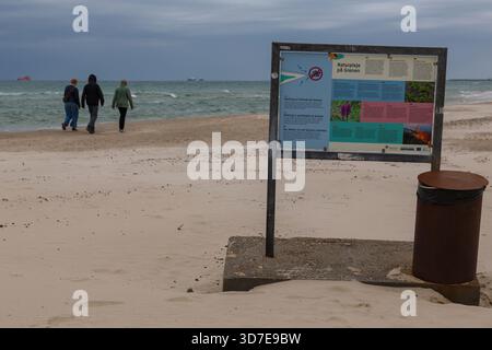 Panneau sur la plage de Grenen, près de Skagen, Danemark, Europe en mai Banque D'Images