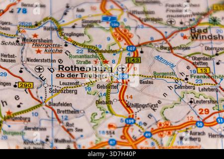 Rothenburg ob der Tauber, Bavière, Allemagne sur une carte routière Banque D'Images