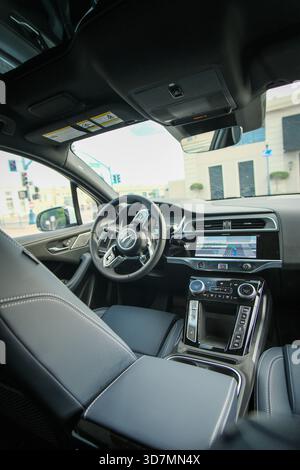 13 OCT 2025 - San Francisco, États-Unis - vue intérieure d'un taxi Waymo Self Driving à San Francisco Banque D'Images