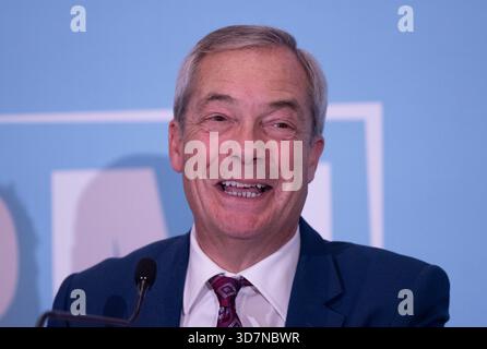 Londres, Royaume-Uni. 26 novembre 2025. Le Parti réformiste donne une conférence de presse pour partager son point de vue sur le budget de Rachel Reeves. Crédit : Mark Thomas/Alamy Live News Banque D'Images