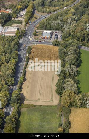 Vue aérienne, open space sud-est Werler Strasse et Dr-Loeb-Caldenhof-Strasse, sud lcih de Mc.Donalds, Westtuennen, Hamm, région de la Ruhr, Rhénanie du Nord- Banque D'Images
