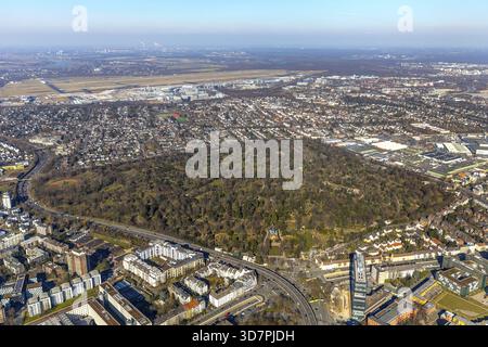 Nordfriedhof à Duesseldorf en Rhénanie du Nord-Westphalie. Duesseldorf, Rhénanie, Rhénanie du Nord-Westphalie, Allemagne, Duesseldorf, DEU, Europe, vue aérienne Banque D'Images