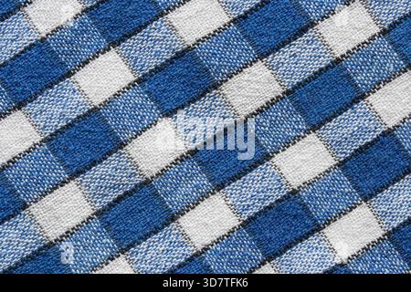 Fond de tissu de coton tartan bleu et blanc gros plan Banque D'Images