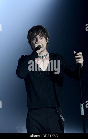 Milano, Trasmissione TV “X Factor” 2025, sesta puntata - semifinaleNella foto : Irama Banque D'Images