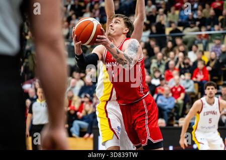 Farum, Danemark. 27 novembre 2025. Sylvester Pedersen, du Danemark, vu lors de la qualification européenne de la Coupe du monde FIBA 2027 entre le Danemark et l'Espagne au Farum Arena de Farum. Crédit : Gonzales photo/Alamy Live News Banque D'Images