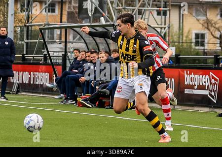 ROTTERDAM, 29-11-25, Sportpark Nieuw Terbregge, saison de football néerlandaise Tweede Divisie 2025/2026. Match entre, Jong Sparta et Rijnsburgse garçons , montre des images , Banque D'Images