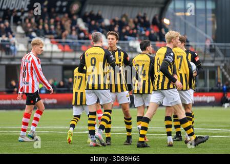 ROTTERDAM, 29-11-25, Sportpark Nieuw Terbregge, saison de football néerlandaise Tweede Divisie 2025/2026. Match entre, Jong Sparta et Rijnsburgse garçons , montre des images , Banque D'Images