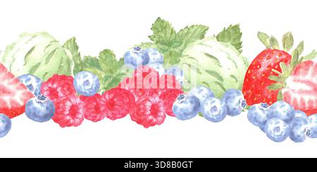 Bordure horizontale sans couture avec framboises, bleuets, fraises, menthe et crème glacée, peint à l'aquarelle sur un fond isolé. Simple c Banque D'Images