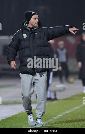 Rivne, Ukraine 29 novembre 2025. Vladyslav Lupashko, entraîneur-chef de Karpaty Lviv, lors du match de premier League ukrainienne entre le NK Veres Rivne et le FC Karpaty Lviv Banque D'Images
