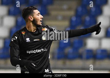 Geel, Belgique. 30 novembre 2025. Mohamed Medfai d'Olympic célèbre après avoir marqué lors d'un match de football entre Jong Genk et Royal Olympic Charleroi, dimanche 30 novembre 2025 à Geel, le jour 15 de la deuxième division 2025-2026 'Challenger Pro League' 1B du championnat belge. BELGA PHOTO JILL DELSAUX crédit : Belga News Agency/Alamy Live News Banque D'Images