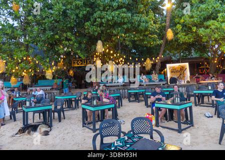 Exposition de fruits de mer frais dans un restaurant de plage à Weligama, Sri Lanka Banque D'Images