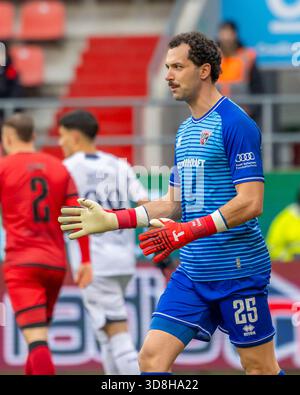Ingolstadt, Allemagne 29 novembre 2025 : 3. Ligue - 2025/2026 - FC Ingolstadt 04 vs. TSG 1899 Hoffenheim II dans l'image : gardien de but Kai Eisele (FCI) /// la réglementation DFB interdit toute utilisation de photographies comme séquences d'images et/ou quasi-vidéo /// Banque D'Images