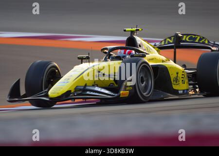 2025 Lusail FIA Formula 2 , Doha, Qatar - Leonardo Fornaroli a remporté le titre de formule 2 en 2025 grâce à sa deuxième place dans la course au Qatar. Banque D'Images