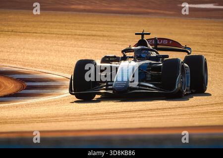 2025 Lusail FIA Formula 2 , Doha, Qatar - Leonardo Fornaroli a remporté le titre de formule 2 en 2025 grâce à sa deuxième place dans la course au Qatar. Banque D'Images