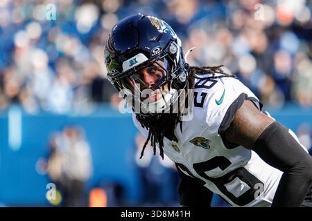 Nashville, États-Unis. 30 novembre 2025. La sécurité des Jaguars de Jacksonville Antonio Johnson (26) lors du match contre les Titans du Tennessee au Nissan Stadium de Nashville, Tennessee, le 30 novembre 2025. (Photo de Kindell Buchanan/Sipa USA) crédit : Sipa USA/Alamy Live News Banque D'Images