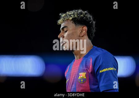 Barcelone, ESP. 02 décembre 2025. FC BARCELONE vs ATLETICO MADRID 2 décembre 2025 Lamine Yamal (10) du FC Barcelone lors du match entre le FC Barcelone et l'Atletico Madrid correspondant à la dix-neuvième journée (match avancé) de la Liga EA Sports au Spotify Camp Nou à Barcelone, Espagne. Crédit : Rosdemora/Alamy Live News Banque D'Images