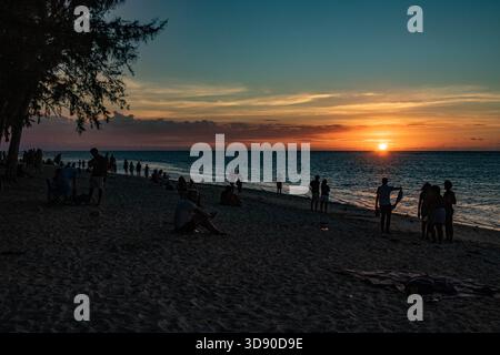 Flic en Flac est une longue plage populaire sur la côte ouest de l'île Maurice Banque D'Images