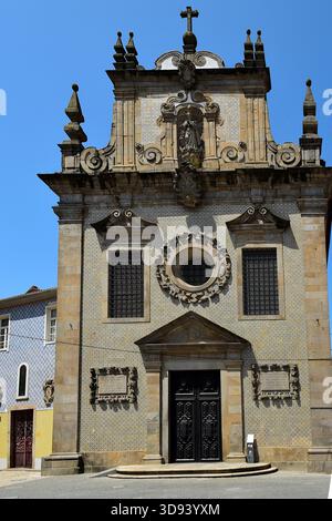 La façade de style baroque de l'église du troisième ordre de Saint François à Braga, Portugal Banque D'Images