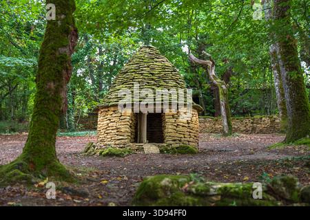 Cabane du Breuil, ou bories, vieilles petites cabanes en pierre dans la région de la Dordogne en France Banque D'Images