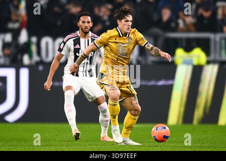 Turin, Italie. 02 décembre 2025. TURIN, ITALIE - 2 DÉCEMBRE : Nicolo Zaniolo de l'Udinese Calcio lors du match de la Coppa Italia entre la Juventus FC et l'Udinese Calcio au stade Allianz le 2 décembre 2025 à Turin, Italie. (Photo Alberto Gandolfo/Agence BSR) crédit : Agence BSR/Alamy Live News Banque D'Images
