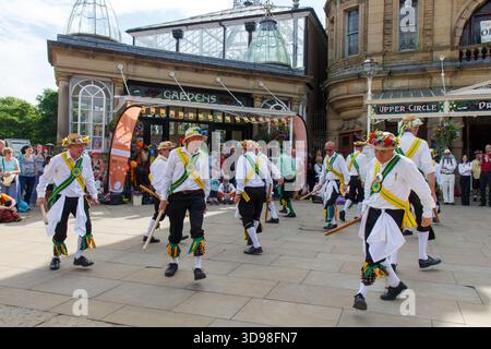 Chapelle-en-le-Frith Morris danseurs au Buxton Day of Dance Banque D'Images