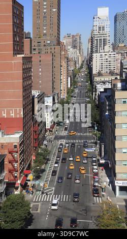 NEW YORK CITY, NY, USA - OCT 13 : vue des rues de Manhattan depuis le pont Queensboro 13 octobre 2012 à New York, Manhattan. ÉTATS-UNIS Banque D'Images