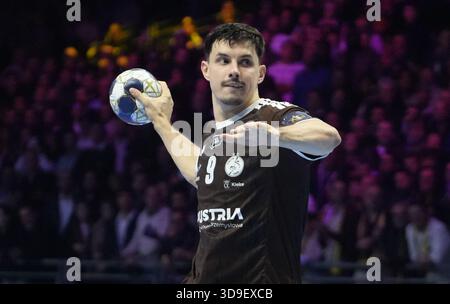 9 Szymon sicko d'Industria. Kielce lors de la Ligue des champions HBC Nantes - Industrial Kielce, le 04 décembre 2025 à Nantes, France- photo Laurent Lairys Banque D'Images