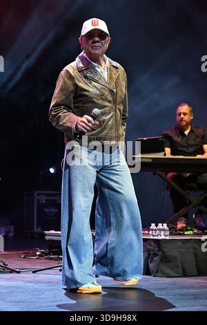 Hollywood FL, États-Unis. 04th Dec, 2025. Guaco se produit au Hard Rock Live au Seminole Hard Rock Hotel & Casino le 4 décembre 2025 à Hollywood, en Floride. Crédit : Mpi04/Media Punch/Alamy Live News Banque D'Images
