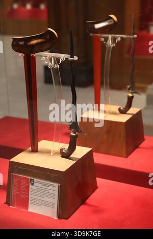Cette photo prise le 28 août 2025 montre Krise au Musée Keris Nusantara dans la ville de Surakarta en Indonésie. Banque D'Images