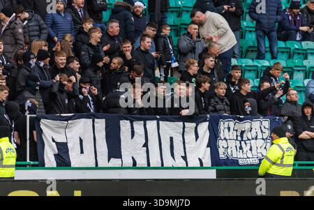 Easter Road, Édimbourg, Écosse, Royaume-Uni. 6 décembre 2025. Hibernian V Falkirk, William Hill premier ministre écossais. Les fans de Falkirk avant le coup d'envoi. Crédit : WM Sport Media / Alamy Live News Banque D'Images