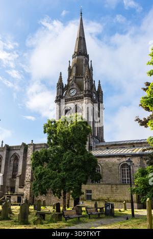 Aberdeen, Scotland, UK - 8 juillet 2024 : The Kirkyard of réunis Nicholas à Aberdeen, Scotland, Royaume-Uni. Banque D'Images