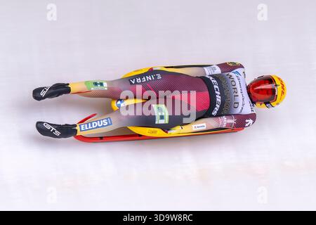 Winterberg, Allemagne. 07 décembre 2025. Luge : Coupe du monde, monoplace, femme, 1ère manche : Julia Taubitz (Allemagne) est sur la piste. Crédit : David Inderlied/dpa/Alamy Live News Banque D'Images