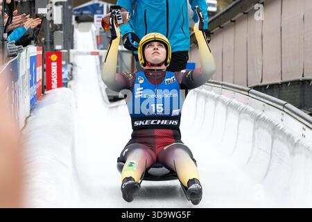 Winterberg, Allemagne. 07 décembre 2025. WINTERBERG, ALLEMAGNE - DÉCEMBRE 07 : Fraebel, Merle (GER) en compétition dans Heat 2 des célibataires femmes au jour 3 de la Coupe du monde de luge Eberspächer fil 2025/2026 à Veltins Ice Arena de Winterberg le 07.12.2025 en Northrhine-Westphalie/Allemagne. Photo © Oliver Kremer/Beautiful Sports. Crédit : BEAUTIFUL SPORTS Pressefotoagentur/Alamy Live News Banque D'Images